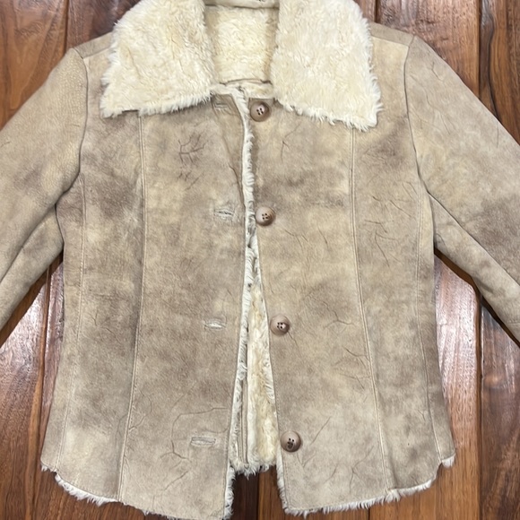 80’s Vintage leather coat with acrylic plush Sherpa lining . Very good condition - Picture 5 of 8